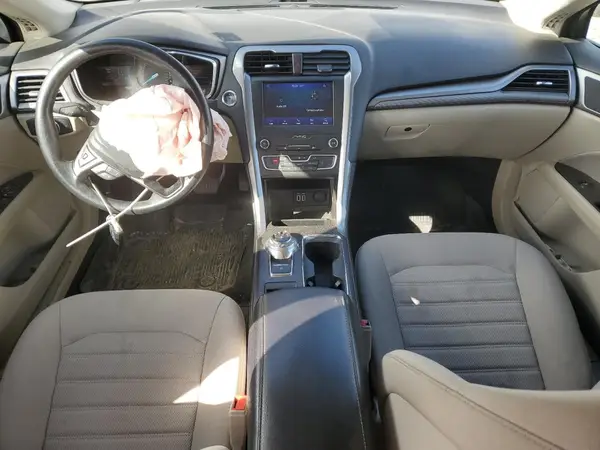 3FA6P0T99LR261024 2020 FORD FUSION - Image 8