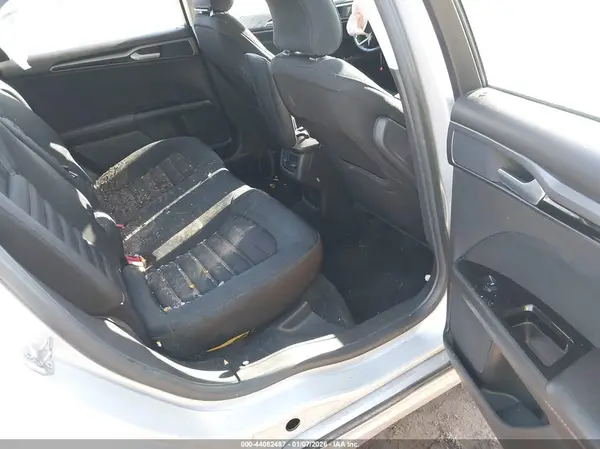 3FA6P0T9XGR203090 2016 FORD FUSION - Image 8
