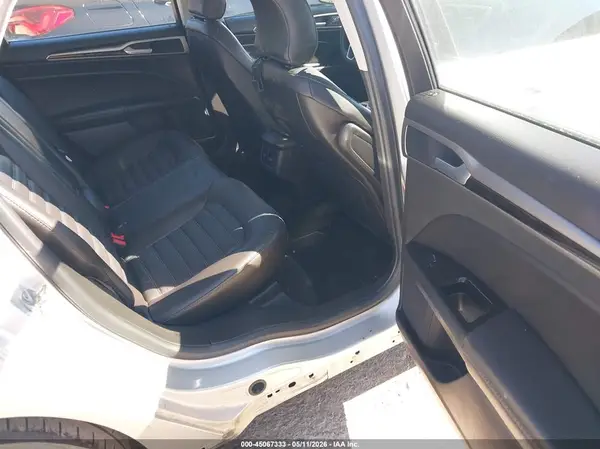 3FA6P0T9XGR282891 2016 FORD FUSION - Image 8