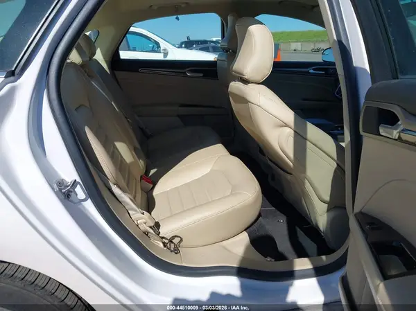 3FA6P0T9XGR342961 2016 FORD FUSION - Image 8