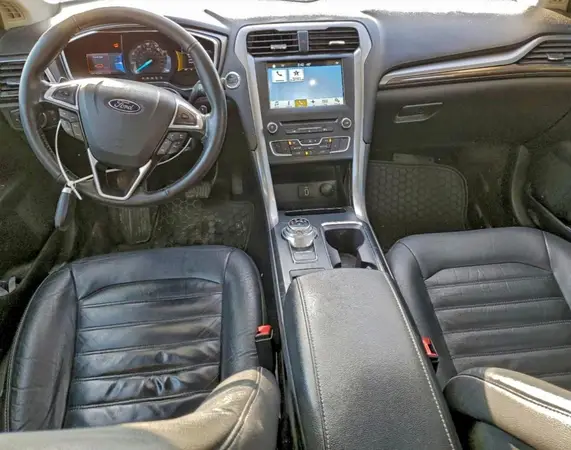 3FA6P0T9XHR100656 2017 FORD FUSION - Image 8