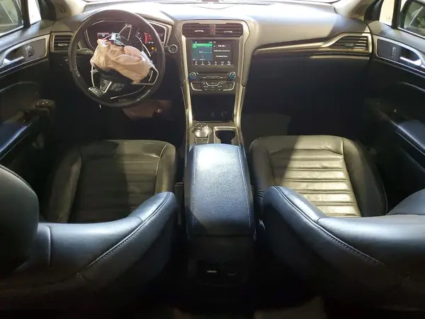 3FA6P0T9XHR136797 2017 FORD FUSION - Image 8