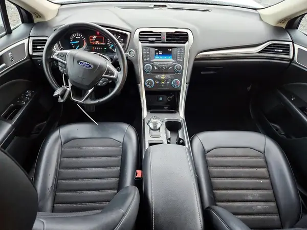 3FA6P0T9XHR196370 2017 FORD FUSION - Image 8