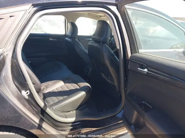 3FA6P0T9XHR200014 2017 FORD FUSION - Image 8