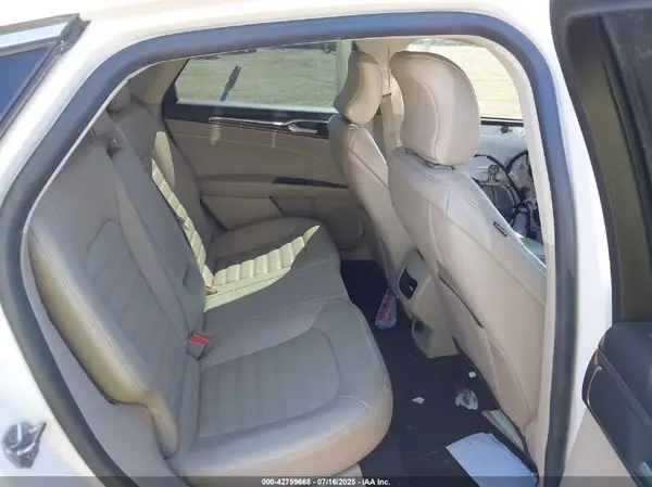 3FA6P0T9XHR201812 2017 FORD FUSION - Image 8