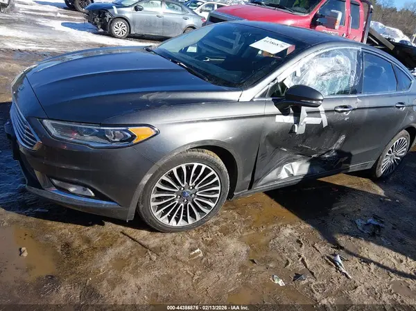 3FA6P0T9XHR249049 2017 FORD FUSION - Image 2
