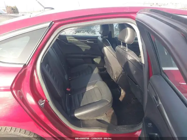 3FA6P0T9XHR263372 2017 FORD FUSION - Image 8