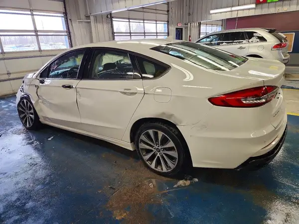 3FA6P0T9XKR237779 2019 FORD FUSION - Image 2