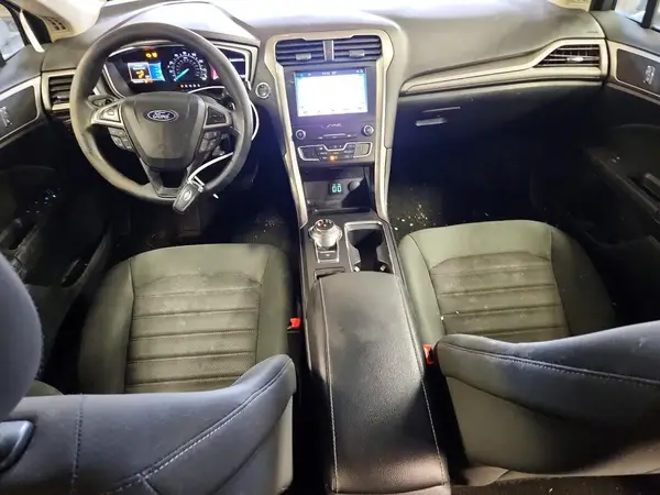 3FA6P0T9XKR237779 2019 FORD FUSION - Image 8