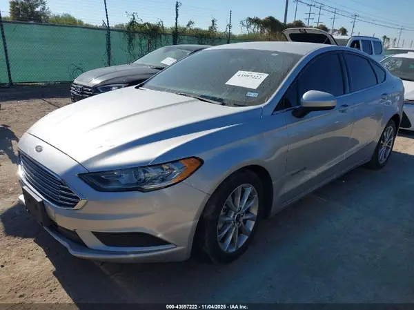 3FA6P0UU0HR147035 2017 FORD FUSION - Image 2