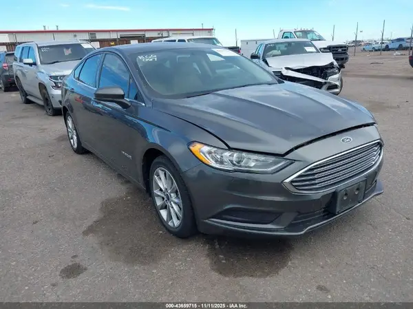 3FA6P0UU0HR172047 2017 FORD FUSION - Image 1