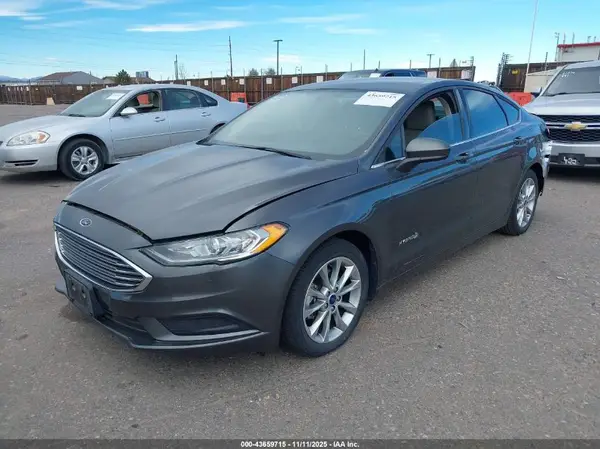 3FA6P0UU0HR172047 2017 FORD FUSION - Image 2