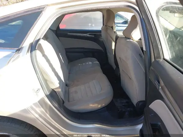 3FA6P0UU0HR196476 2017 FORD FUSION - Image 8