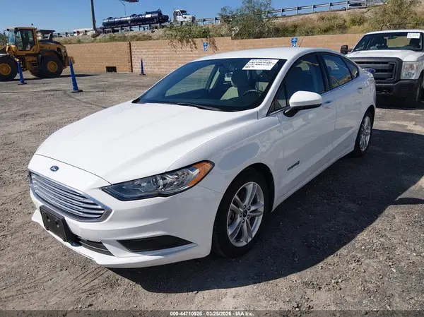 3FA6P0UU0JR100691 2018 FORD FUSION - Image 2