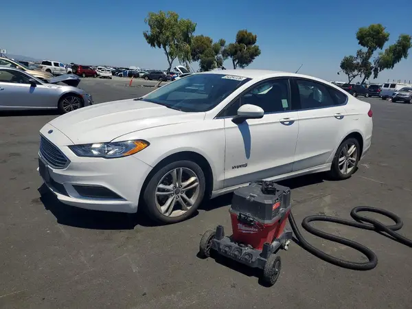 3FA6P0UU0JR100965 2018 FORD FUSION - Image 1