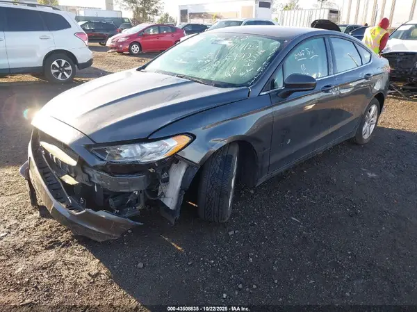 3FA6P0UU0JR122111 2018 FORD FUSION - Image 2