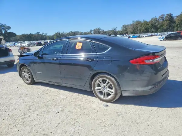 3FA6P0UU0JR126174 2018 FORD FUSION - Image 2
