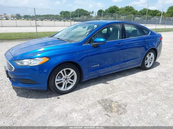 3FA6P0UU0JR235850 2018 FORD FUSION - Image 2