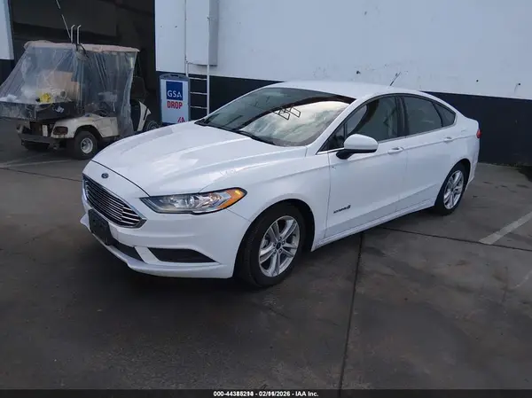3FA6P0UU0JR254317 2018 FORD FUSION - Image 2