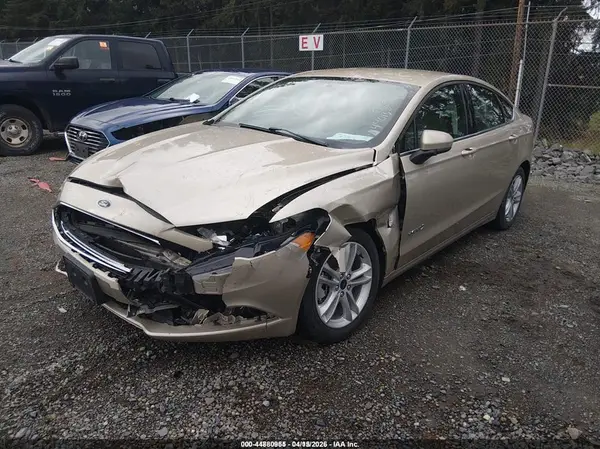 3FA6P0UU0JR271487 2018 FORD FUSION - Image 2