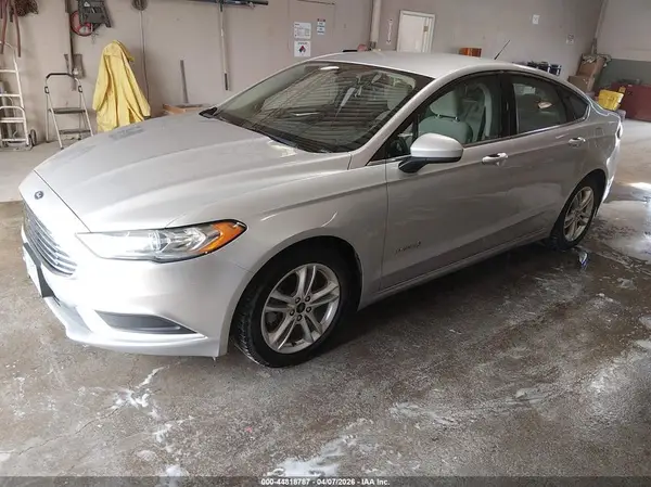 3FA6P0UU0JR271571 2018 FORD FUSION - Image 2