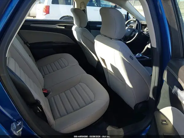 3FA6P0UU0JR271618 2018 FORD FUSION - Image 8