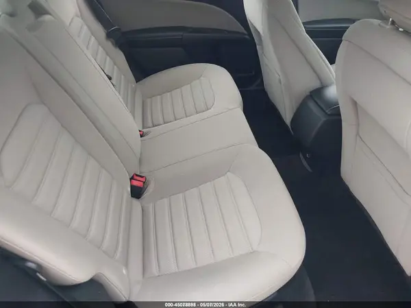 3FA6P0UU0JR273711 2018 FORD FUSION - Image 8