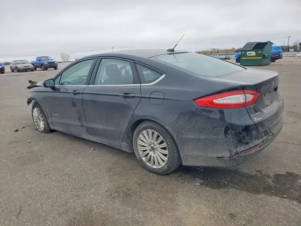 3FA6P0UU1GR355861 2016 FORD FUSION - Image 2