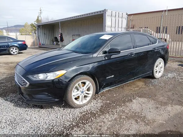 3FA6P0UU1JR100652 2018 FORD FUSION - Image 2