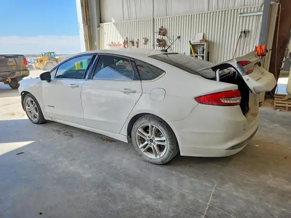 3FA6P0UU1JR122277 2018 FORD FUSION - Image 2