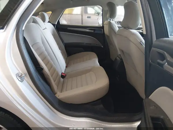 3FA6P0UU1JR122313 2018 FORD FUSION - Image 8