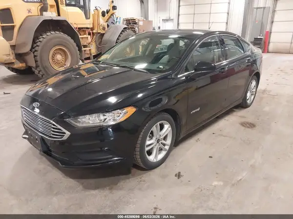 3FA6P0UU1JR123011 2018 FORD FUSION - Image 2