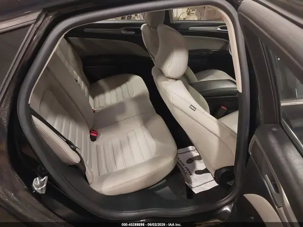 3FA6P0UU1JR123011 2018 FORD FUSION - Image 8