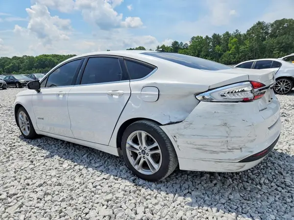 3FA6P0UU1JR142058 2018 FORD FUSION - Image 2