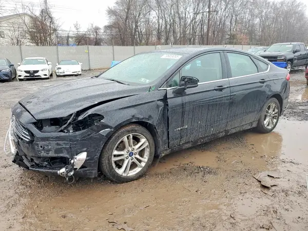 3FA6P0UU1JR201335 2018 FORD FUSION - Image 1