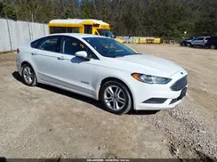 3FA6P0UU1JR227577 2018 FORD FUSION
