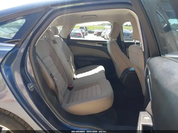 3FA6P0UU1JR243469 2018 FORD FUSION - Image 8
