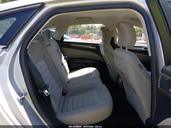 3FA6P0UU1JR243519 2018 FORD FUSION - Image 8