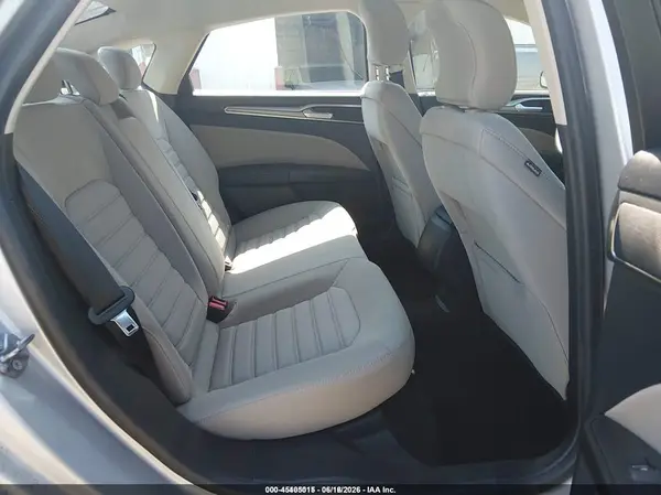 3FA6P0UU1JR254388 2018 FORD FUSION - Image 8