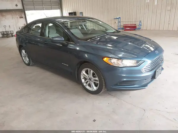 3FA6P0UU1JR271398 2018 FORD FUSION - Image 1