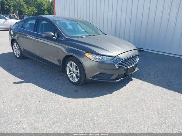 3FA6P0UU1JR273667 2018 FORD FUSION - Image 1