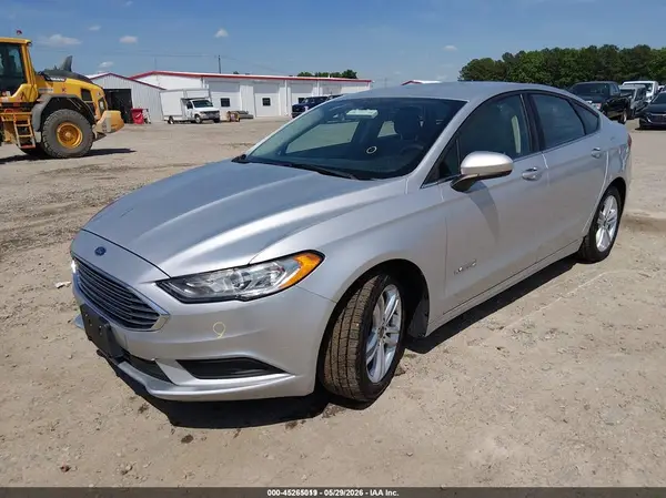 3FA6P0UU1JR278819 2018 FORD FUSION - Image 2
