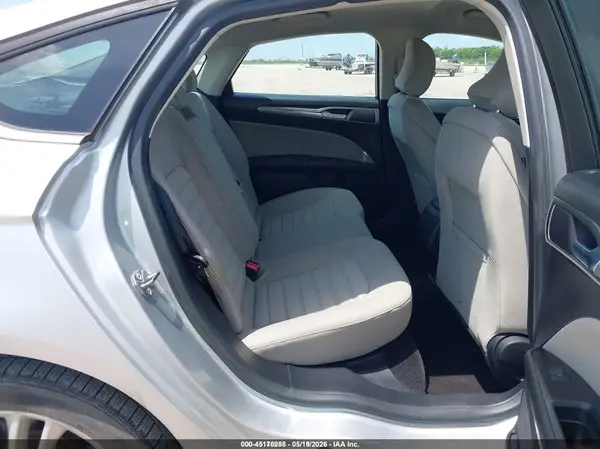 3FA6P0UU1JR278948 2018 FORD FUSION - Image 8