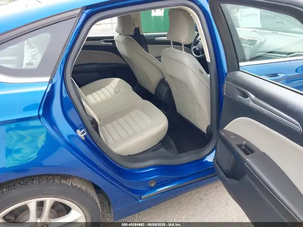 3FA6P0UU1JR281946 2018 FORD FUSION - Image 8