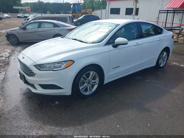3FA6P0UU1JR282059 2018 FORD FUSION - Image 2