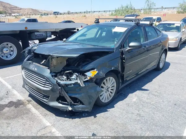 3FA6P0UU2GR131952 2016 FORD FUSION - Image 2