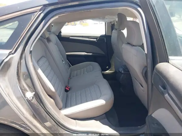 3FA6P0UU2GR131952 2016 FORD FUSION - Image 8