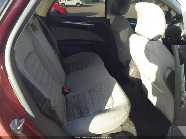 3FA6P0UU2GR317782 2016 FORD FUSION - Image 8