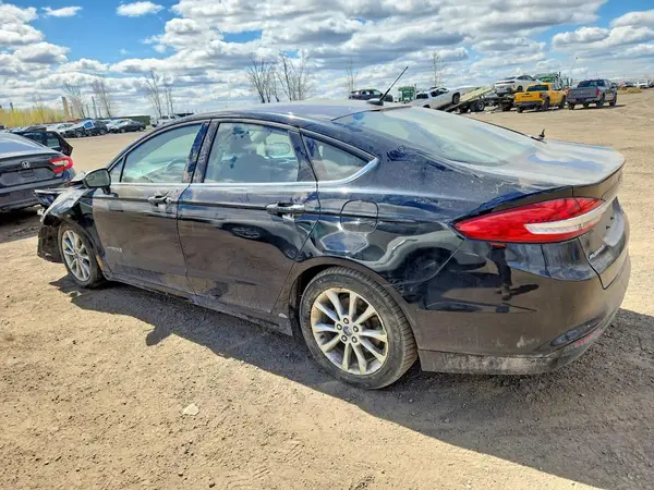 3FA6P0UU2HR101786 2017 FORD FUSION - Image 2