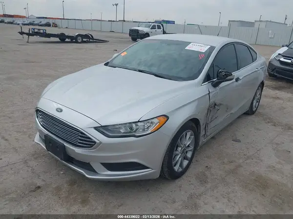 3FA6P0UU2HR126946 2017 FORD FUSION - Image 2